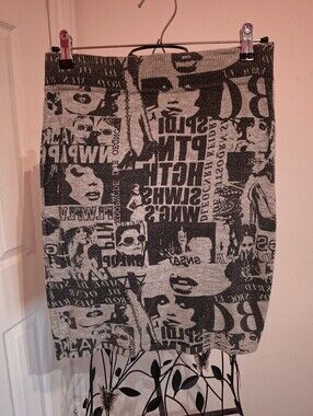 Graphic Pencil Pull On Knit‎ Skirt